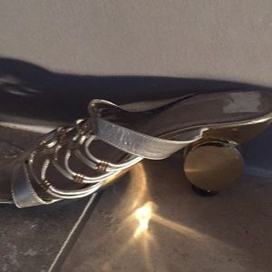 Gold tied Sandler’s